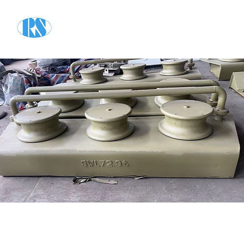 Three-wheel roller cable guide